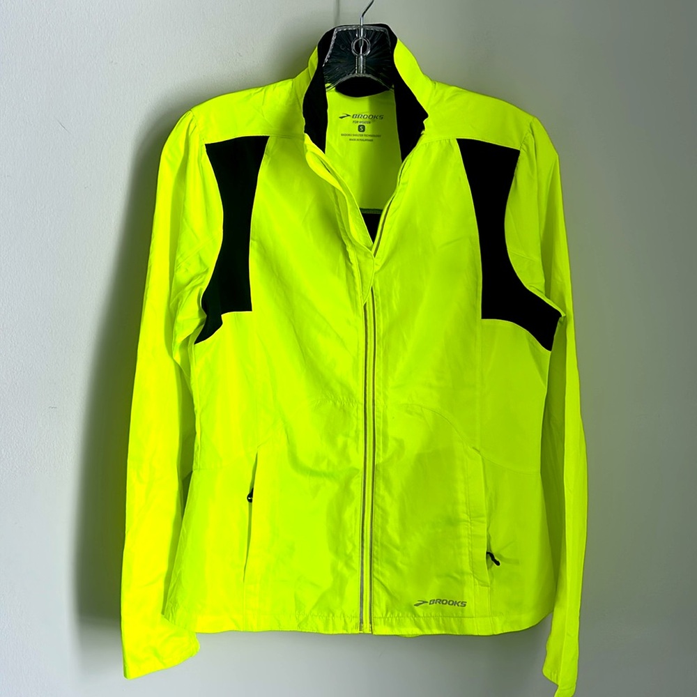 Brooks Women's  Jacket